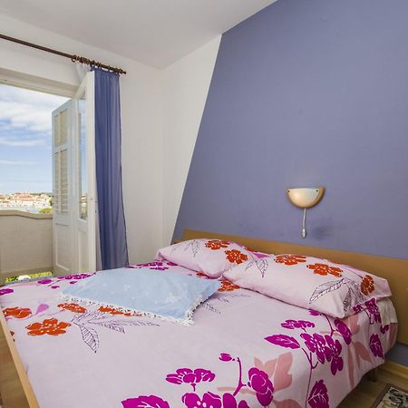 Rooms Padovan Banjol Exterior photo