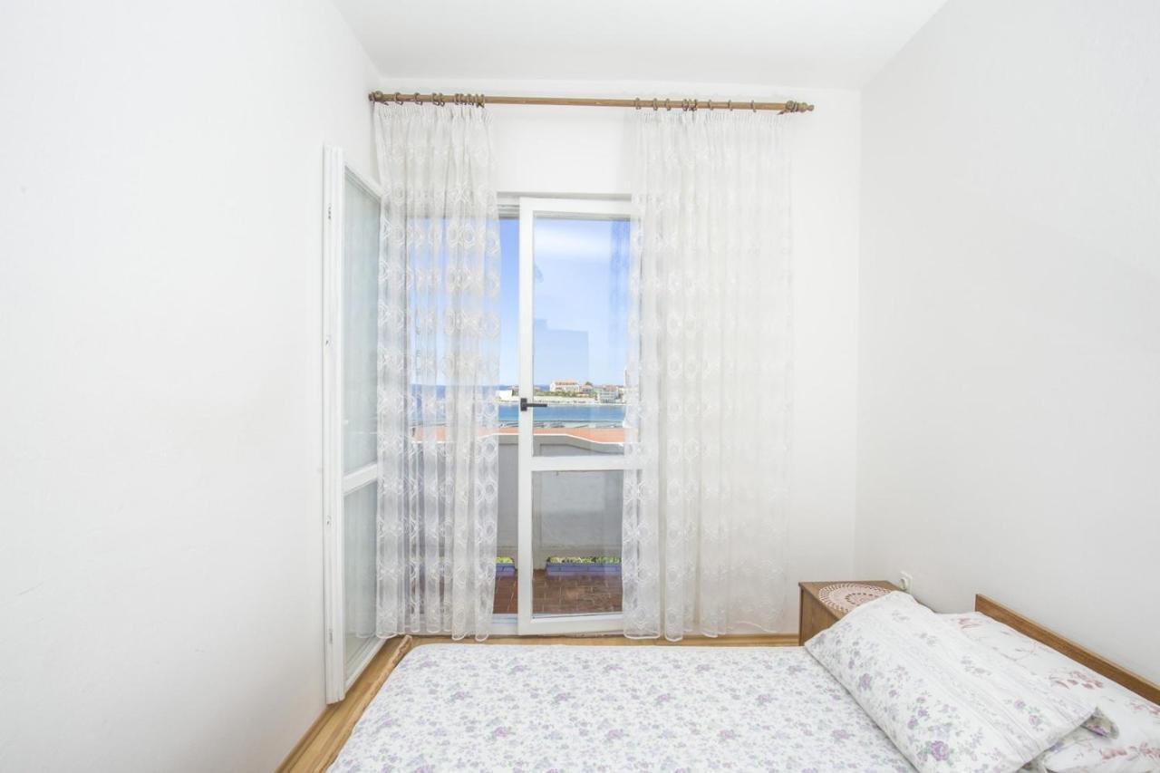 Rooms Padovan Banjol Exterior photo