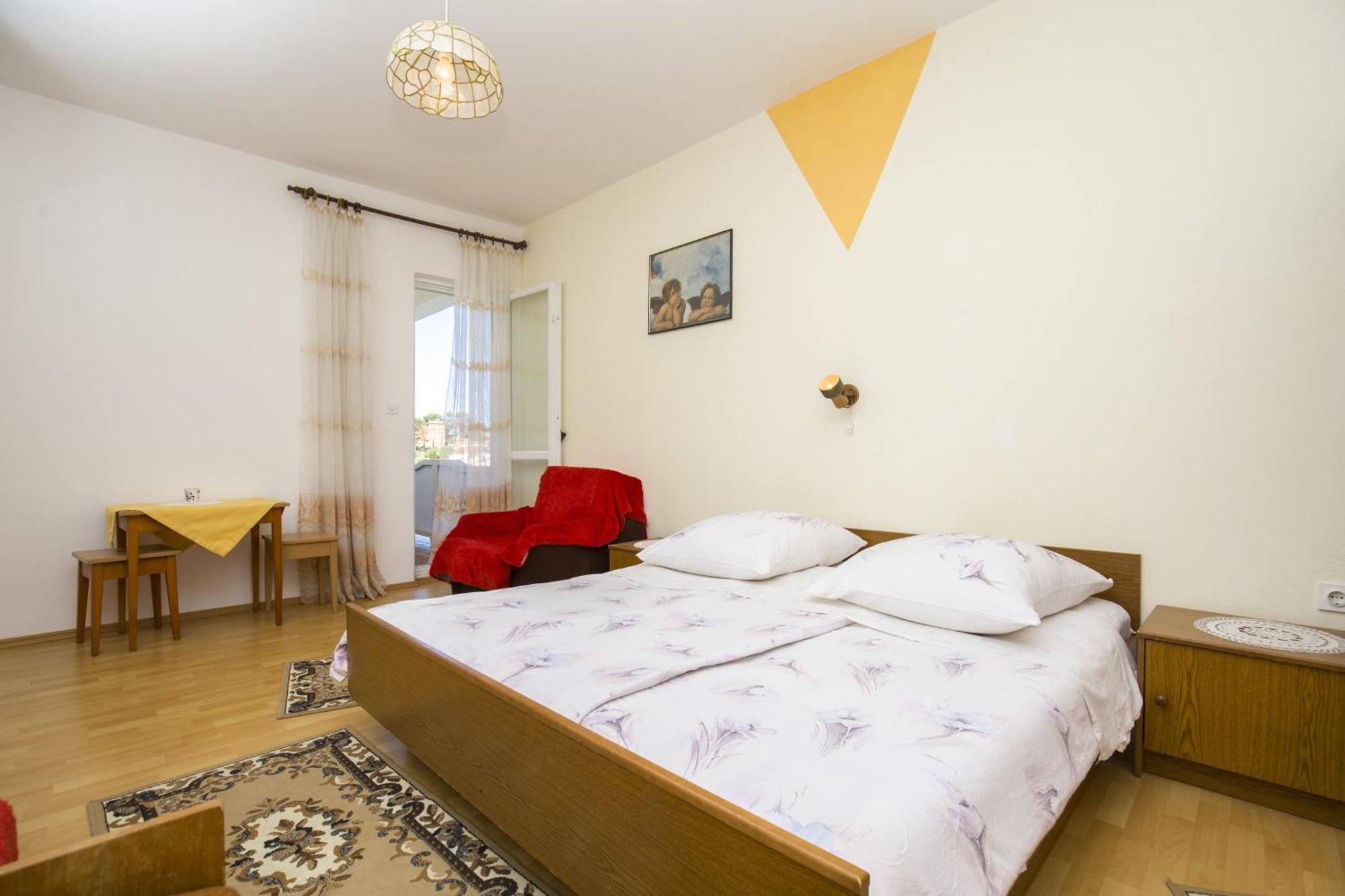 Rooms Padovan Banjol Exterior photo