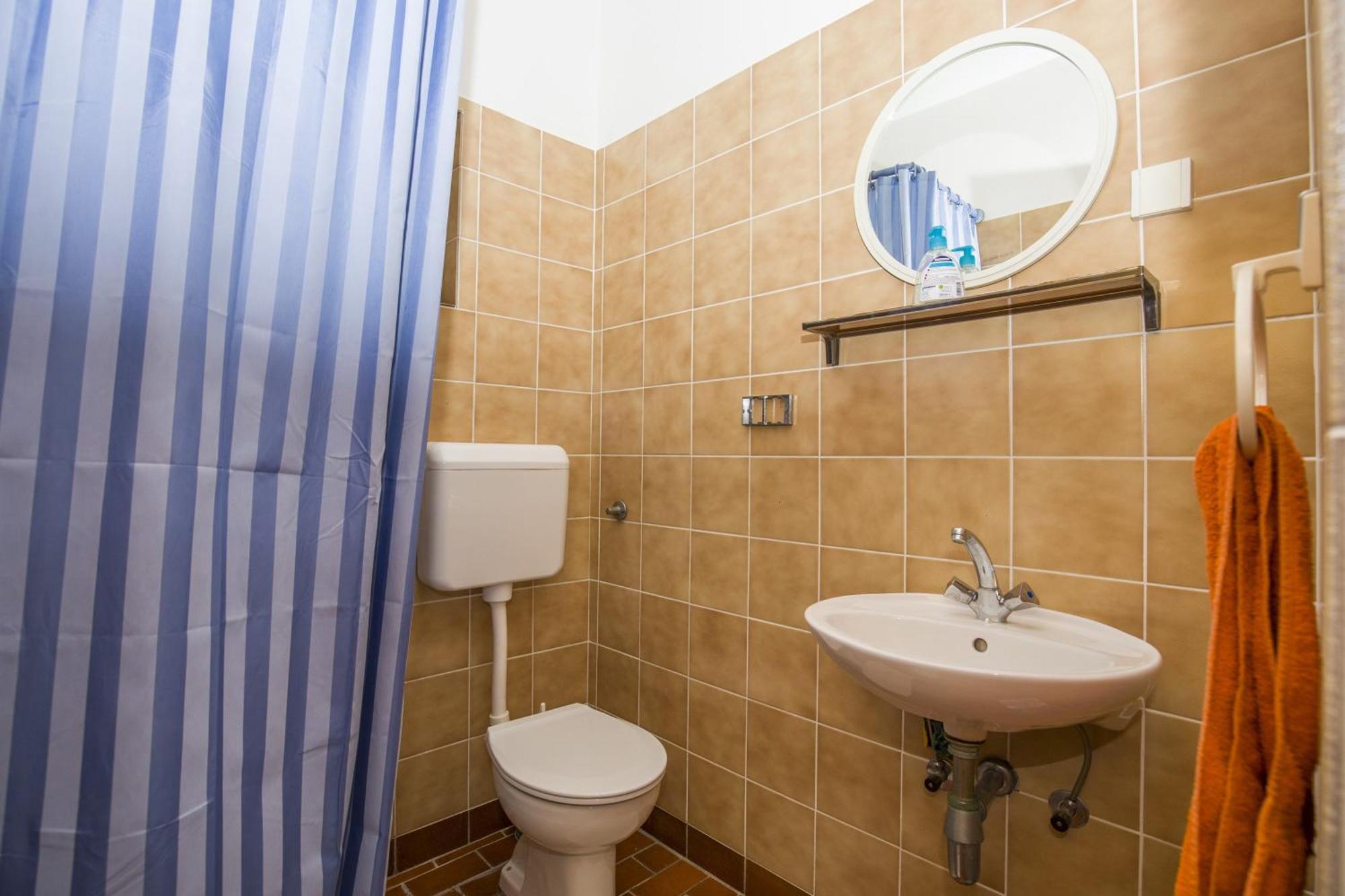 Rooms Padovan Banjol Exterior photo